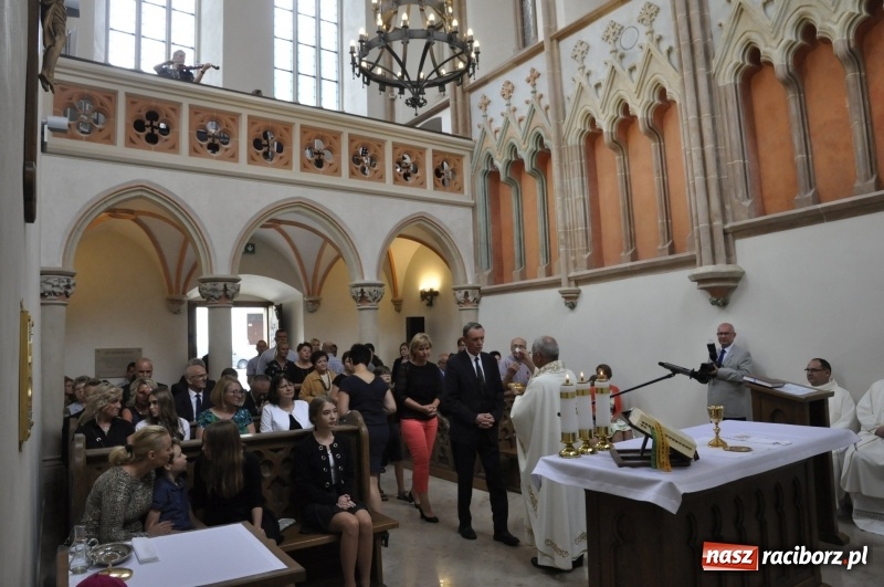 Zdjęcie w galerii na portalu naszraciborz.pl: W Raciborzu rozpoczęło działalność Diecezjalne Liceum Ogólnokształcące  wiadomości z regionu