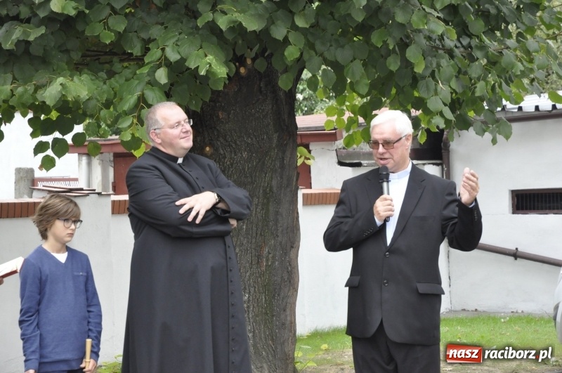 Zdjęcie w galerii na portalu naszraciborz.pl: W Raciborzu rozpoczęło działalność Diecezjalne Liceum Ogólnokształcące  wiadomości z regionu