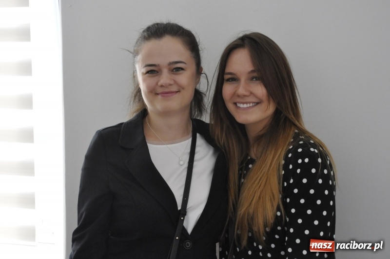 Zdjęcie w galerii na portalu naszraciborz.pl: W Raciborzu rozpoczęło działalność Diecezjalne Liceum Ogólnokształcące  wiadomości z regionu