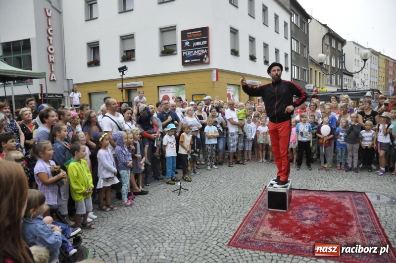Zdjęcie w galerii na portalu naszraciborz.pl: FRU znów zapełniło raciborską starówkę FOTO i WIDEO wiadomości z regionu