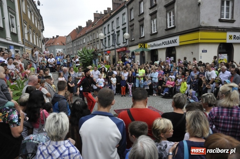 Zdjęcie w galerii na portalu naszraciborz.pl: FRU znów zapełniło raciborską starówkę FOTO i WIDEO wiadomości z regionu