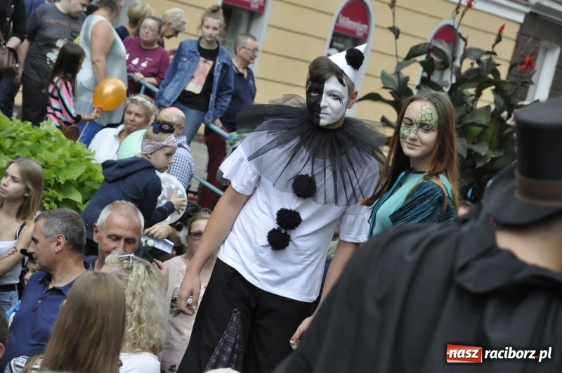 Zdjęcie w galerii na portalu naszraciborz.pl: FRU znów zapełniło raciborską starówkę FOTO i WIDEO wiadomości z regionu