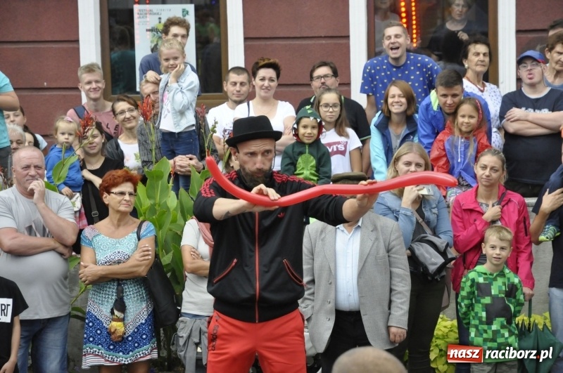 Zdjęcie w galerii na portalu naszraciborz.pl: FRU znów zapełniło raciborską starówkę FOTO i WIDEO wiadomości z regionu
