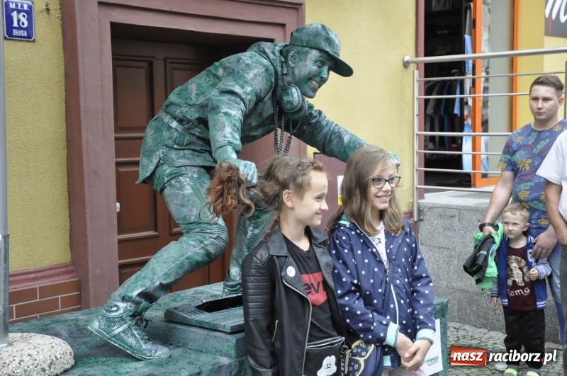 Zdjęcie w galerii na portalu naszraciborz.pl: FRU znów zapełniło raciborską starówkę FOTO i WIDEO wiadomości z regionu