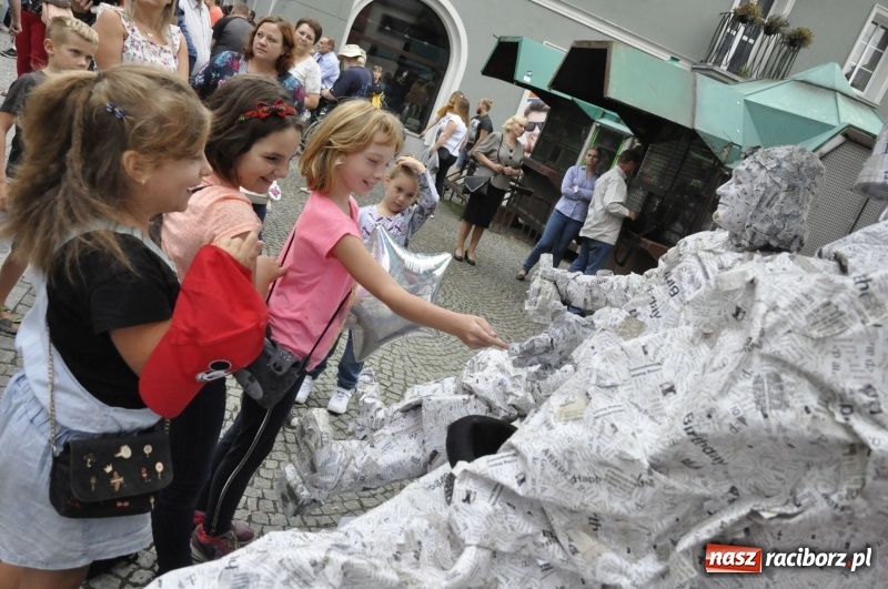 Zdjęcie w galerii na portalu naszraciborz.pl: FRU znów zapełniło raciborską starówkę FOTO i WIDEO wiadomości z regionu