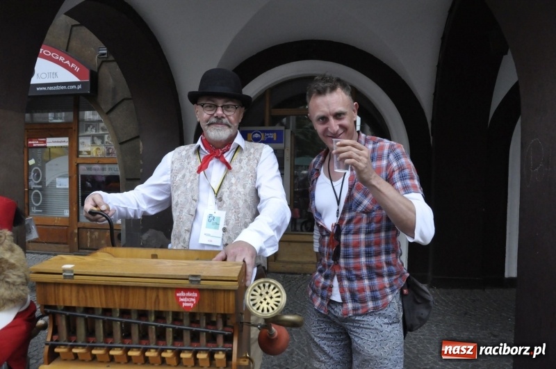 Zdjęcie w galerii na portalu naszraciborz.pl: FRU znów zapełniło raciborską starówkę FOTO i WIDEO wiadomości z regionu