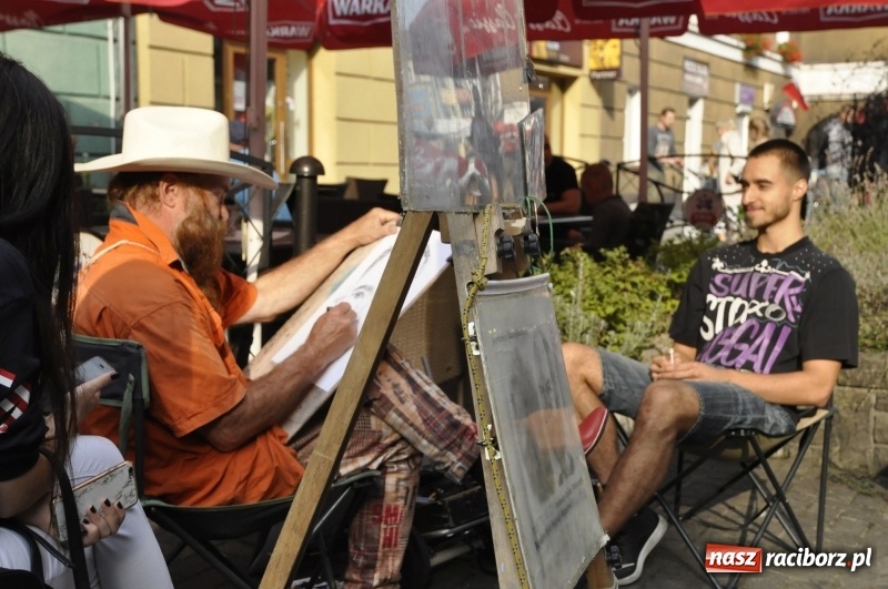 Zdjęcie w galerii na portalu naszraciborz.pl: FRU znów zapełniło raciborską starówkę FOTO i WIDEO wiadomości z regionu