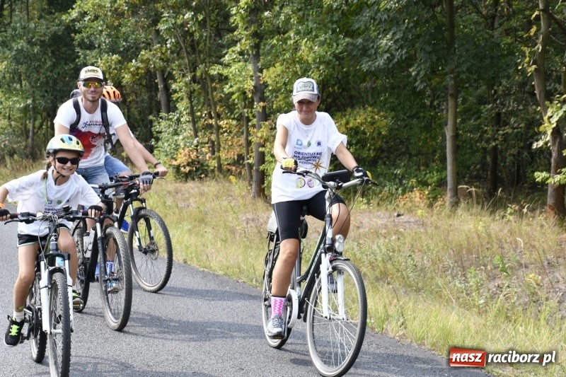 Zdjęcie w galerii na portalu naszraciborz.pl: Rodzinny Rajd Rowerowy na rozpoczęcie Dni Kuźni Raciborskiej wiadomości z regionu