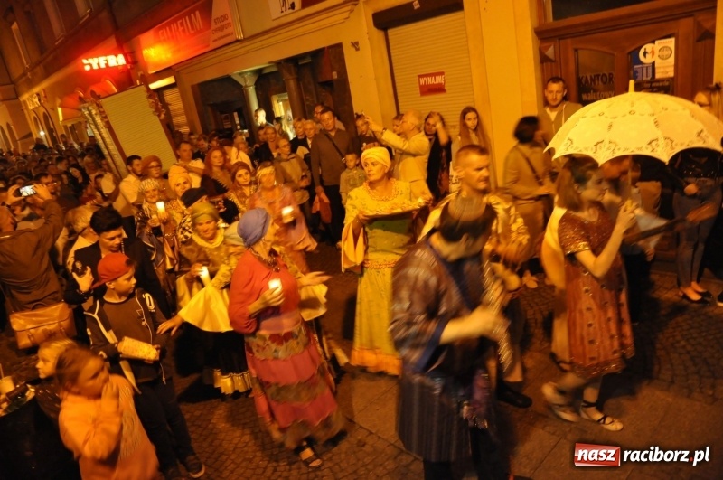 Zdjęcie w galerii na portalu naszraciborz.pl: FRU Racibórz 2018. Premiera Wesela Żydowskiego FOTO i WIDEO wiadomości z regionu