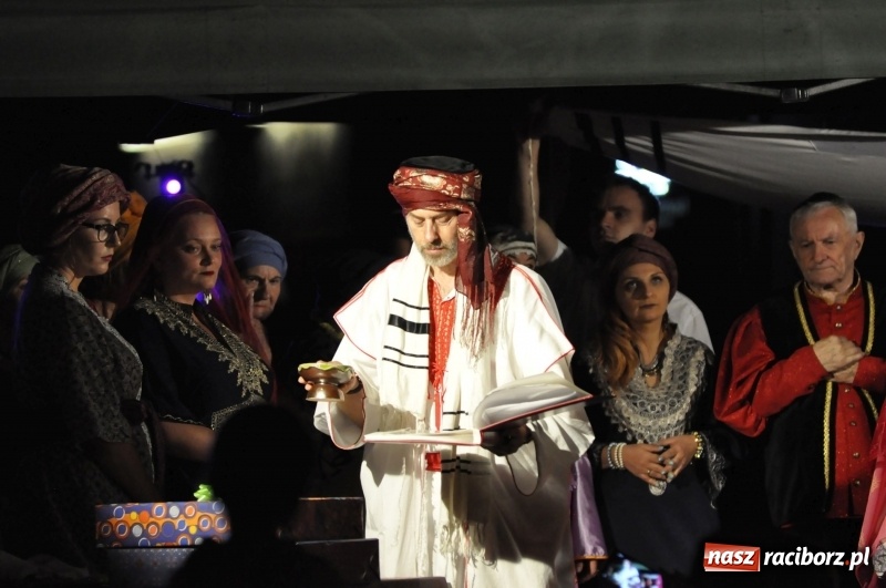 Zdjęcie w galerii na portalu naszraciborz.pl: FRU Racibórz 2018. Premiera Wesela Żydowskiego FOTO i WIDEO wiadomości z regionu