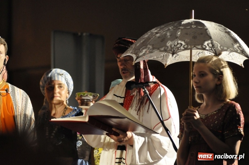 Zdjęcie w galerii na portalu naszraciborz.pl: FRU Racibórz 2018. Premiera Wesela Żydowskiego FOTO i WIDEO wiadomości z regionu