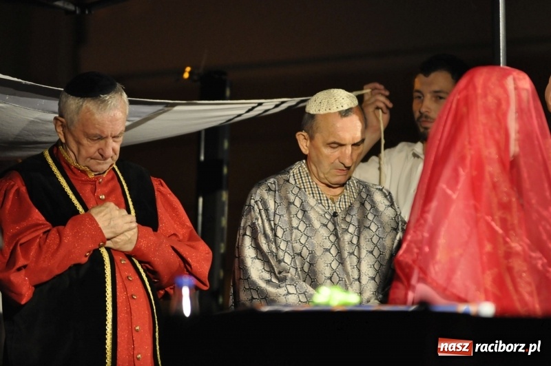 Zdjęcie w galerii na portalu naszraciborz.pl: FRU Racibórz 2018. Premiera Wesela Żydowskiego FOTO i WIDEO wiadomości z regionu