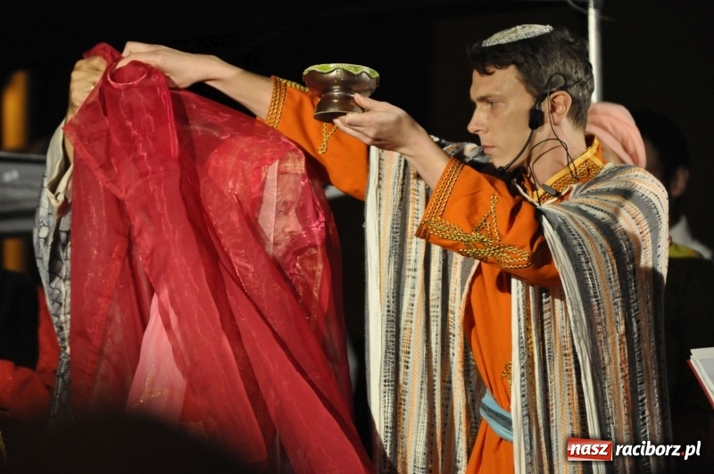 Zdjęcie w galerii na portalu naszraciborz.pl: FRU Racibórz 2018. Premiera Wesela Żydowskiego FOTO i WIDEO wiadomości z regionu