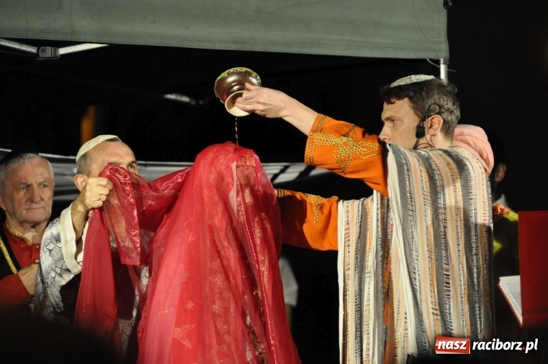 Zdjęcie w galerii na portalu naszraciborz.pl: FRU Racibórz 2018. Premiera Wesela Żydowskiego FOTO i WIDEO wiadomości z regionu