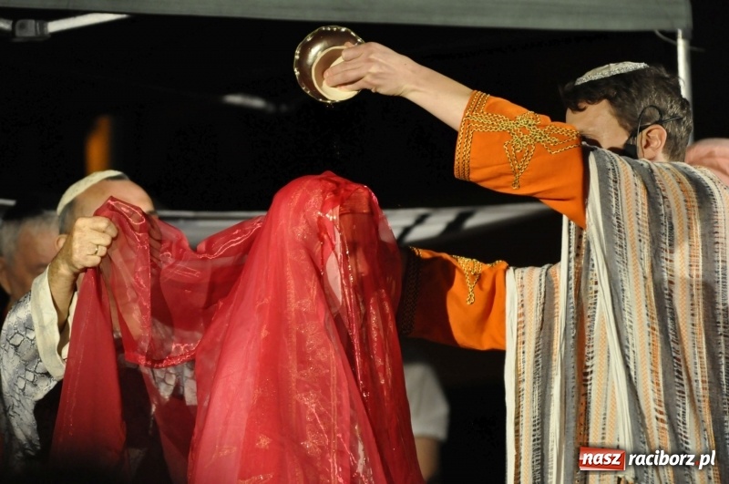 Zdjęcie w galerii na portalu naszraciborz.pl: FRU Racibórz 2018. Premiera Wesela Żydowskiego FOTO i WIDEO wiadomości z regionu