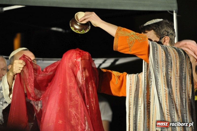 Zdjęcie w galerii na portalu naszraciborz.pl: FRU Racibórz 2018. Premiera Wesela Żydowskiego FOTO i WIDEO wiadomości z regionu
