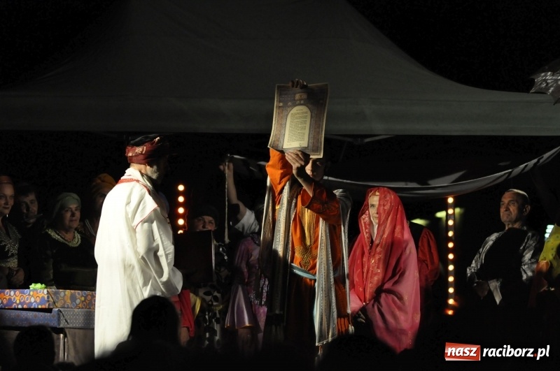 Zdjęcie w galerii na portalu naszraciborz.pl: FRU Racibórz 2018. Premiera Wesela Żydowskiego FOTO i WIDEO wiadomości z regionu