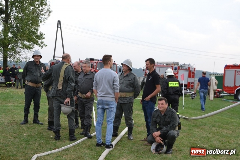 Zdjęcie w galerii na portalu naszraciborz.pl: Oldboje z Rudyszwałdu jak młodzieniaszki. Zdobyli Puchar Prezesa OSP Owsiszcze ze świetnym czasem wiadomości z regionu