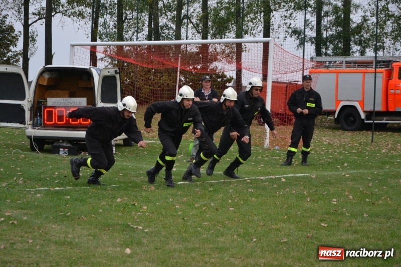 Zdjęcie w galerii na portalu naszraciborz.pl: Oldboje z Rudyszwałdu jak młodzieniaszki. Zdobyli Puchar Prezesa OSP Owsiszcze ze świetnym czasem wiadomości z regionu