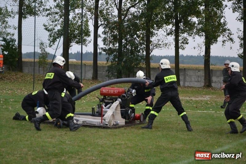 Zdjęcie w galerii na portalu naszraciborz.pl: Oldboje z Rudyszwałdu jak młodzieniaszki. Zdobyli Puchar Prezesa OSP Owsiszcze ze świetnym czasem wiadomości z regionu