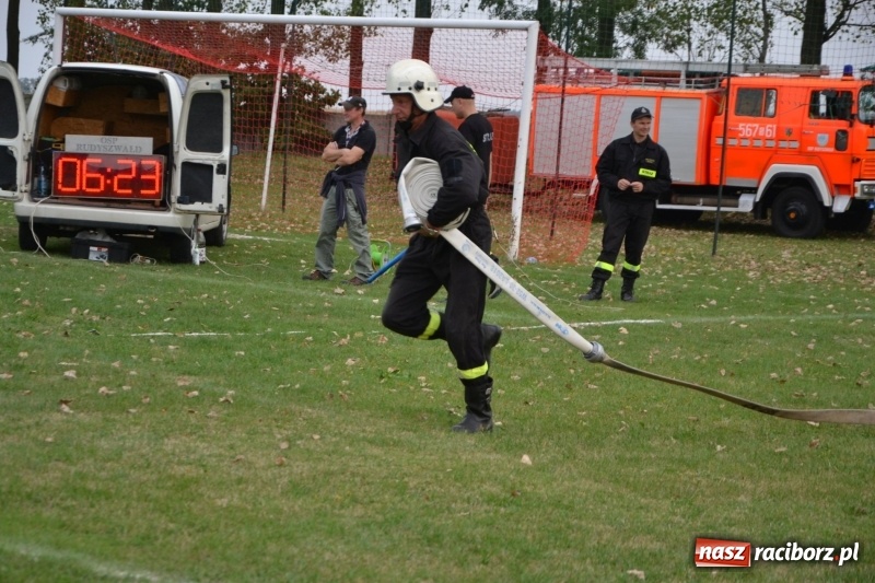 Zdjęcie w galerii na portalu naszraciborz.pl: Oldboje z Rudyszwałdu jak młodzieniaszki. Zdobyli Puchar Prezesa OSP Owsiszcze ze świetnym czasem wiadomości z regionu