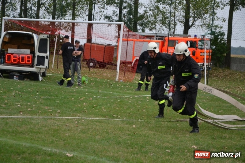 Zdjęcie w galerii na portalu naszraciborz.pl: Oldboje z Rudyszwałdu jak młodzieniaszki. Zdobyli Puchar Prezesa OSP Owsiszcze ze świetnym czasem wiadomości z regionu