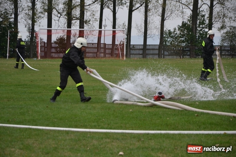Zdjęcie w galerii na portalu naszraciborz.pl: Oldboje z Rudyszwałdu jak młodzieniaszki. Zdobyli Puchar Prezesa OSP Owsiszcze ze świetnym czasem wiadomości z regionu