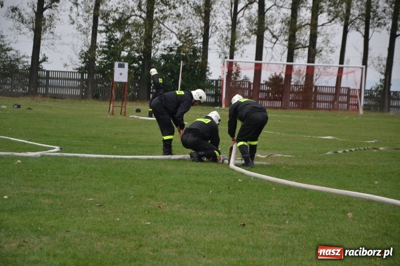 Zdjęcie w galerii na portalu naszraciborz.pl: Oldboje z Rudyszwałdu jak młodzieniaszki. Zdobyli Puchar Prezesa OSP Owsiszcze ze świetnym czasem wiadomości z regionu