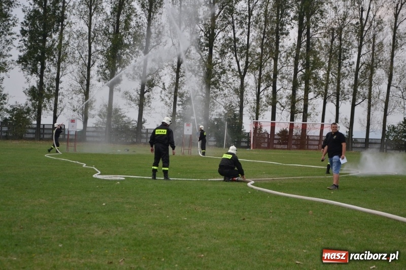 Zdjęcie w galerii na portalu naszraciborz.pl: Oldboje z Rudyszwałdu jak młodzieniaszki. Zdobyli Puchar Prezesa OSP Owsiszcze ze świetnym czasem wiadomości z regionu