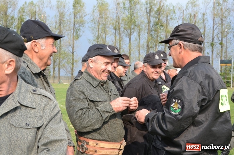 Zdjęcie w galerii na portalu naszraciborz.pl: Oldboje z Rudyszwałdu jak młodzieniaszki. Zdobyli Puchar Prezesa OSP Owsiszcze ze świetnym czasem wiadomości z regionu