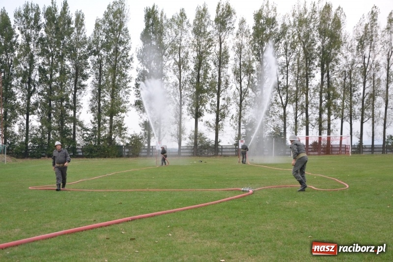 Zdjęcie w galerii na portalu naszraciborz.pl: Oldboje z Rudyszwałdu jak młodzieniaszki. Zdobyli Puchar Prezesa OSP Owsiszcze ze świetnym czasem wiadomości z regionu