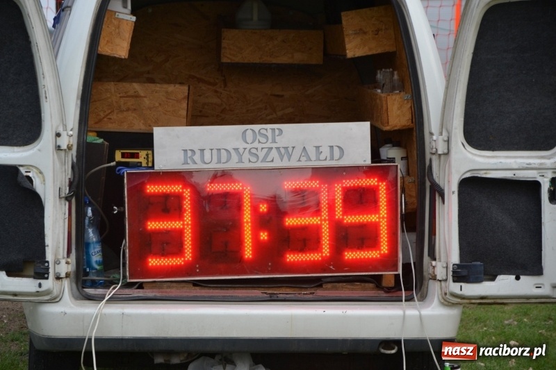 Zdjęcie w galerii na portalu naszraciborz.pl: Oldboje z Rudyszwałdu jak młodzieniaszki. Zdobyli Puchar Prezesa OSP Owsiszcze ze świetnym czasem wiadomości z regionu