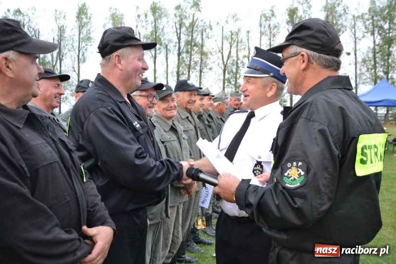 Zdjęcie w galerii na portalu naszraciborz.pl: Oldboje z Rudyszwałdu jak młodzieniaszki. Zdobyli Puchar Prezesa OSP Owsiszcze ze świetnym czasem wiadomości z regionu