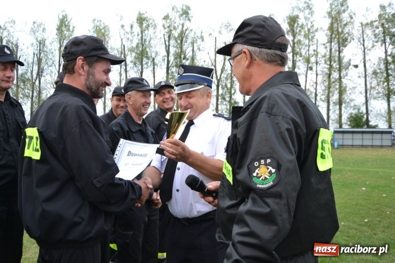 Zdjęcie w galerii na portalu naszraciborz.pl: Oldboje z Rudyszwałdu jak młodzieniaszki. Zdobyli Puchar Prezesa OSP Owsiszcze ze świetnym czasem wiadomości z regionu