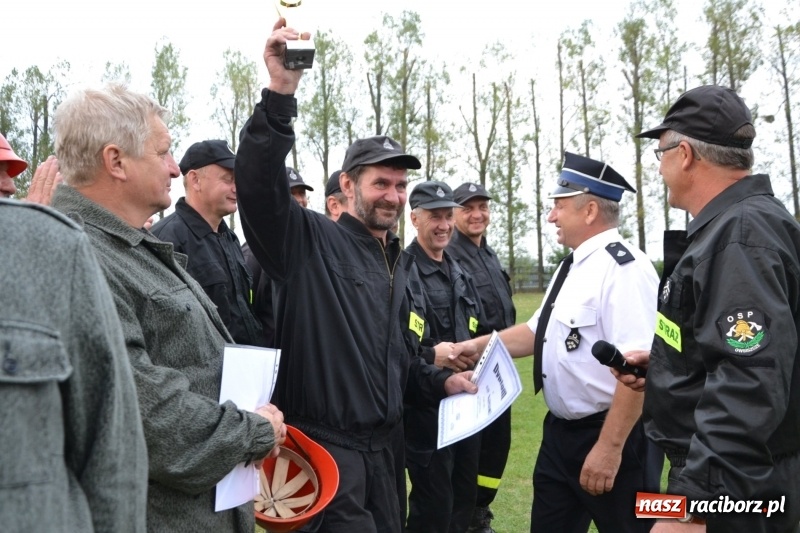 Zdjęcie w galerii na portalu naszraciborz.pl: Oldboje z Rudyszwałdu jak młodzieniaszki. Zdobyli Puchar Prezesa OSP Owsiszcze ze świetnym czasem wiadomości z regionu