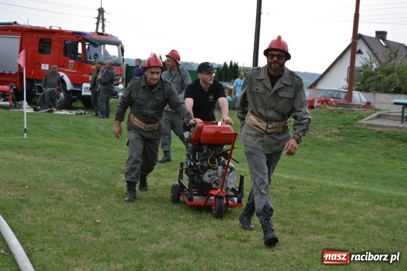 Zdjęcie w galerii na portalu naszraciborz.pl: Oldboje z Rudyszwałdu jak młodzieniaszki. Zdobyli Puchar Prezesa OSP Owsiszcze ze świetnym czasem wiadomości z regionu