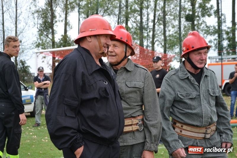 Zdjęcie w galerii na portalu naszraciborz.pl: Oldboje z Rudyszwałdu jak młodzieniaszki. Zdobyli Puchar Prezesa OSP Owsiszcze ze świetnym czasem wiadomości z regionu