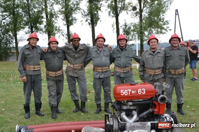 Zdjęcie w galerii na portalu naszraciborz.pl: Oldboje z Rudyszwałdu jak młodzieniaszki. Zdobyli Puchar Prezesa OSP Owsiszcze ze świetnym czasem wiadomości z regionu