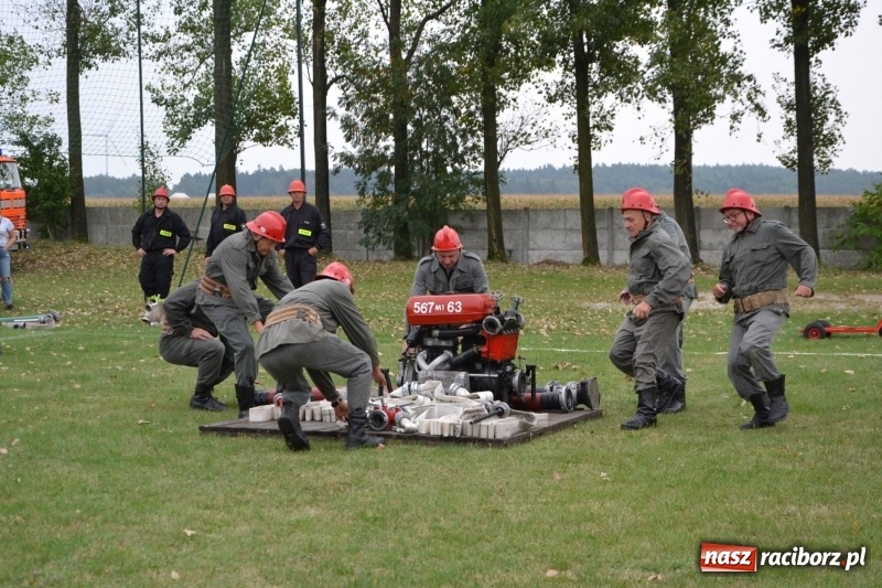Zdjęcie w galerii na portalu naszraciborz.pl: Oldboje z Rudyszwałdu jak młodzieniaszki. Zdobyli Puchar Prezesa OSP Owsiszcze ze świetnym czasem wiadomości z regionu