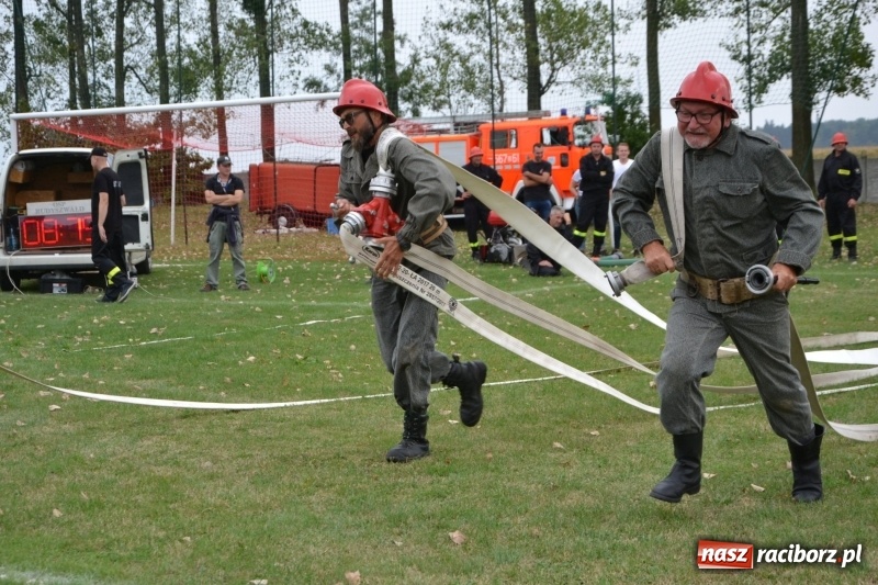 Zdjęcie w galerii na portalu naszraciborz.pl: Oldboje z Rudyszwałdu jak młodzieniaszki. Zdobyli Puchar Prezesa OSP Owsiszcze ze świetnym czasem wiadomości z regionu
