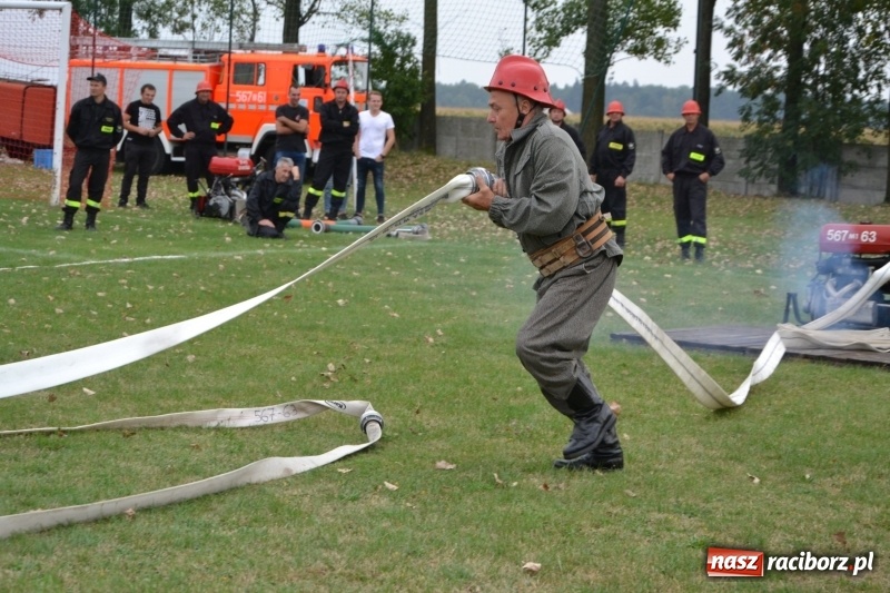 Zdjęcie w galerii na portalu naszraciborz.pl: Oldboje z Rudyszwałdu jak młodzieniaszki. Zdobyli Puchar Prezesa OSP Owsiszcze ze świetnym czasem wiadomości z regionu