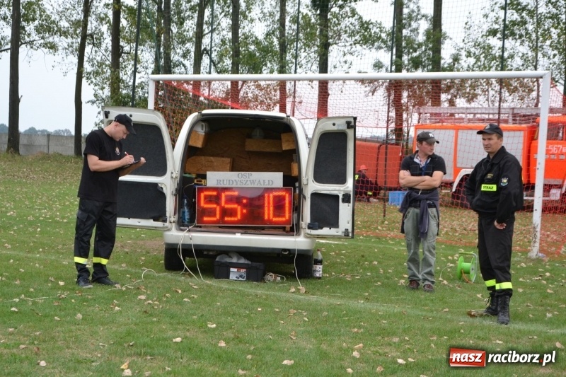 Zdjęcie w galerii na portalu naszraciborz.pl: Oldboje z Rudyszwałdu jak młodzieniaszki. Zdobyli Puchar Prezesa OSP Owsiszcze ze świetnym czasem wiadomości z regionu