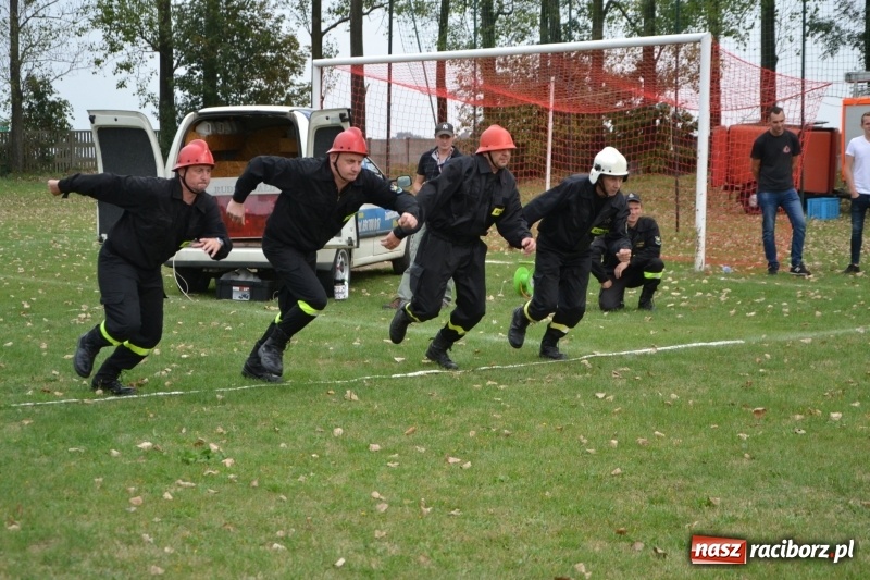 Zdjęcie w galerii na portalu naszraciborz.pl: Oldboje z Rudyszwałdu jak młodzieniaszki. Zdobyli Puchar Prezesa OSP Owsiszcze ze świetnym czasem wiadomości z regionu