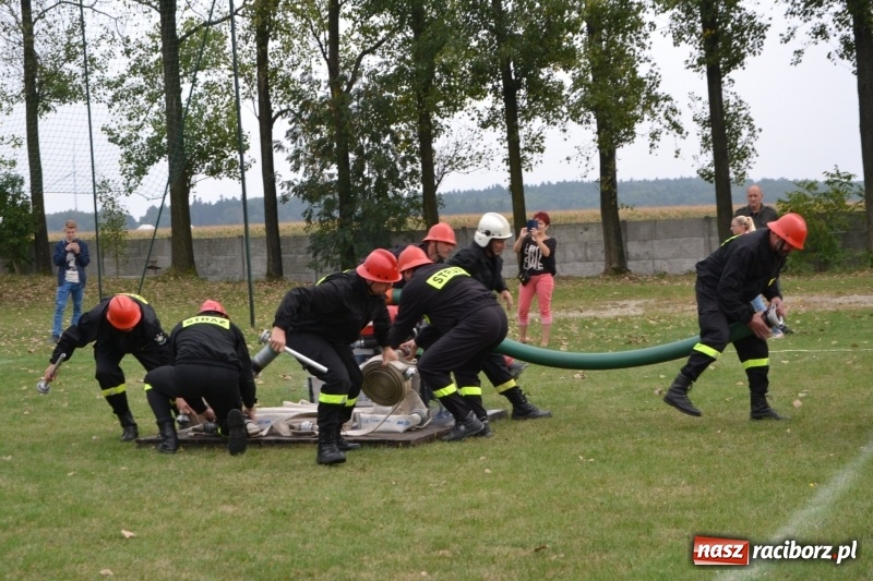 Zdjęcie w galerii na portalu naszraciborz.pl: Oldboje z Rudyszwałdu jak młodzieniaszki. Zdobyli Puchar Prezesa OSP Owsiszcze ze świetnym czasem wiadomości z regionu
