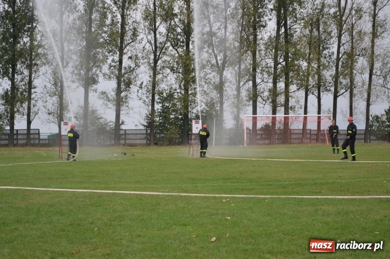 Zdjęcie w galerii na portalu naszraciborz.pl: Oldboje z Rudyszwałdu jak młodzieniaszki. Zdobyli Puchar Prezesa OSP Owsiszcze ze świetnym czasem wiadomości z regionu