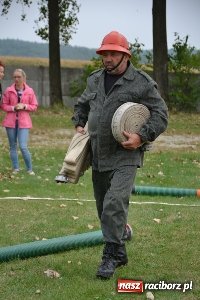 Zdjęcie w galerii na portalu naszraciborz.pl: Oldboje z Rudyszwałdu jak młodzieniaszki. Zdobyli Puchar Prezesa OSP Owsiszcze ze świetnym czasem wiadomości z regionu