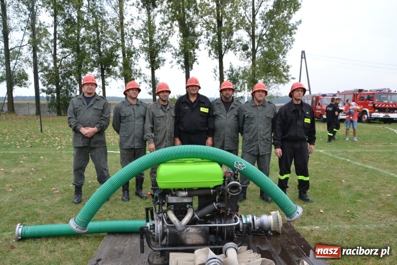 Zdjęcie w galerii na portalu naszraciborz.pl: Oldboje z Rudyszwałdu jak młodzieniaszki. Zdobyli Puchar Prezesa OSP Owsiszcze ze świetnym czasem wiadomości z regionu