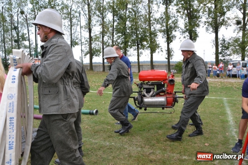 Zdjęcie w galerii na portalu naszraciborz.pl: Oldboje z Rudyszwałdu jak młodzieniaszki. Zdobyli Puchar Prezesa OSP Owsiszcze ze świetnym czasem wiadomości z regionu