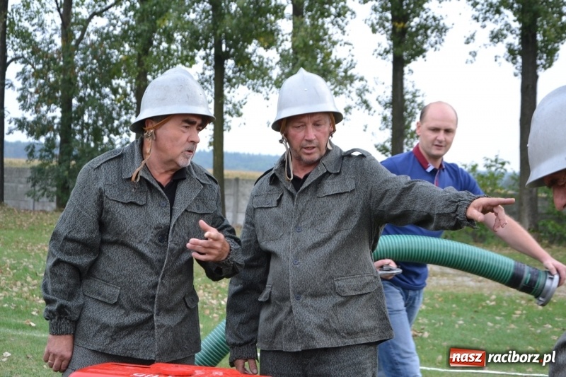 Zdjęcie w galerii na portalu naszraciborz.pl: Oldboje z Rudyszwałdu jak młodzieniaszki. Zdobyli Puchar Prezesa OSP Owsiszcze ze świetnym czasem wiadomości z regionu
