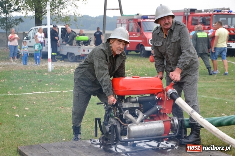 Zdjęcie w galerii na portalu naszraciborz.pl: Oldboje z Rudyszwałdu jak młodzieniaszki. Zdobyli Puchar Prezesa OSP Owsiszcze ze świetnym czasem wiadomości z regionu